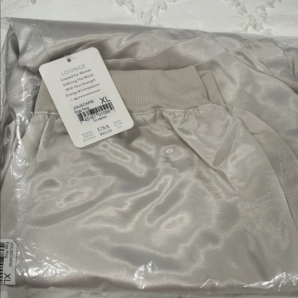 PJ Harlow satin NWT Capri sleep pants - Picture 4 of 4